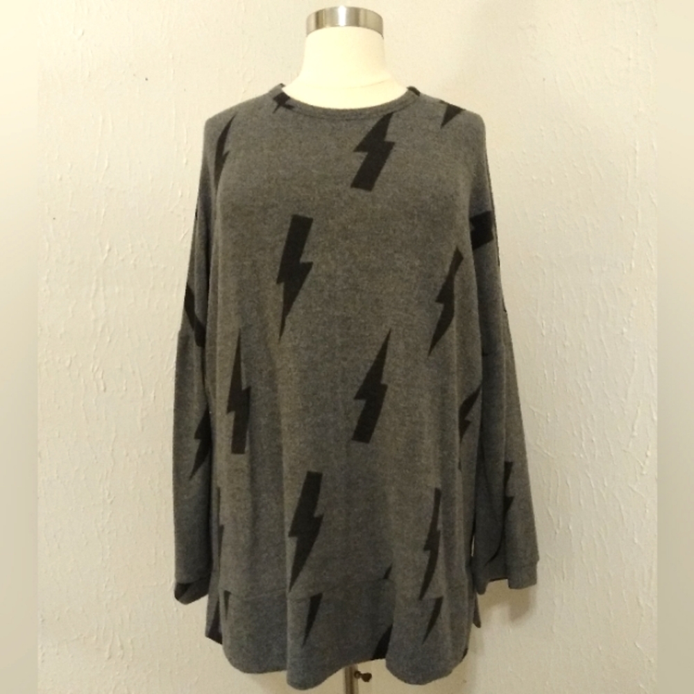 Cre`pas Super Soft Long sleeve Lightning Print Tunic